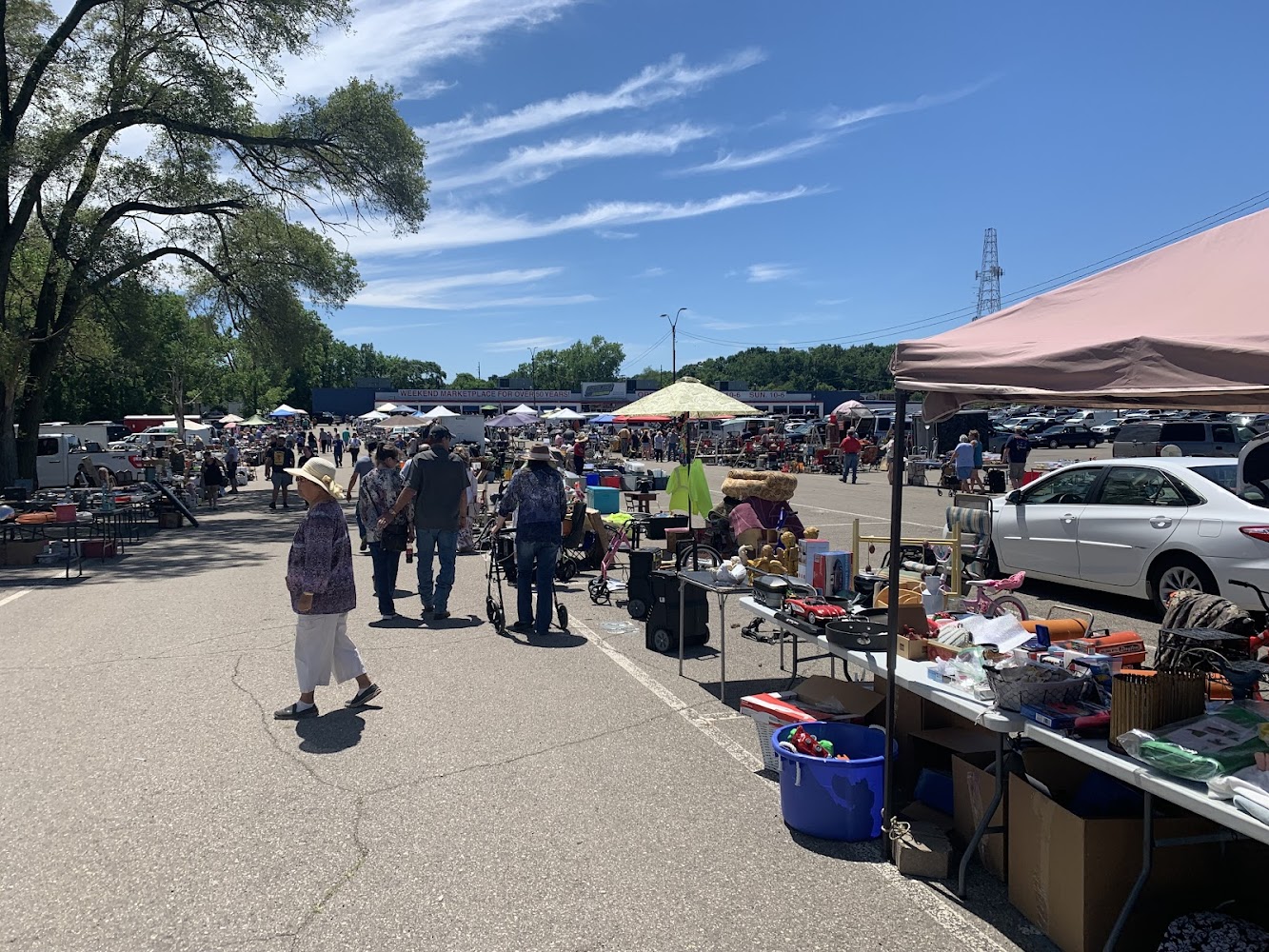 Dixieland Flea Market