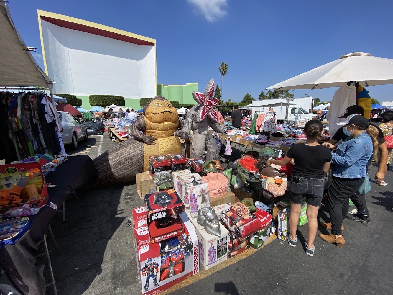 The Roadium Open Air Market