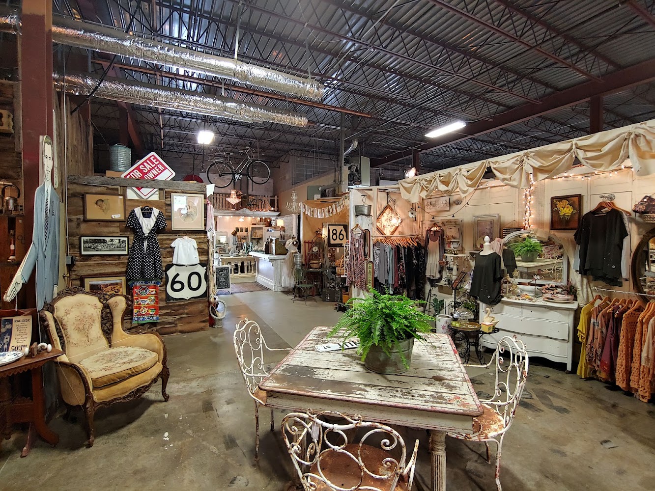 The Vintage Peddler