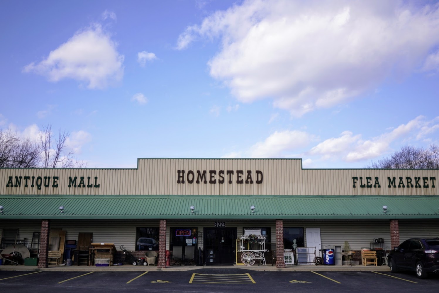 Homestead Antique Mall & Flea Market
