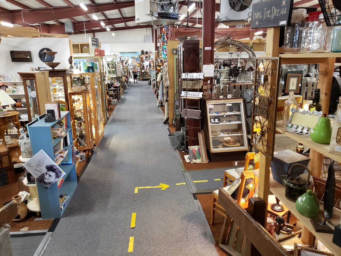Foothills Flea Market & Antiques