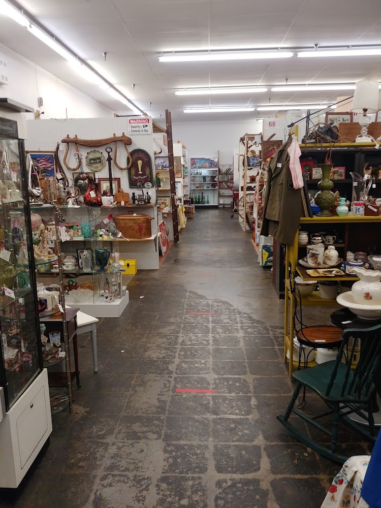 Flea Market Frenzy Vendor Mall-Newburgh Flea Markets in Newburgh Indiana