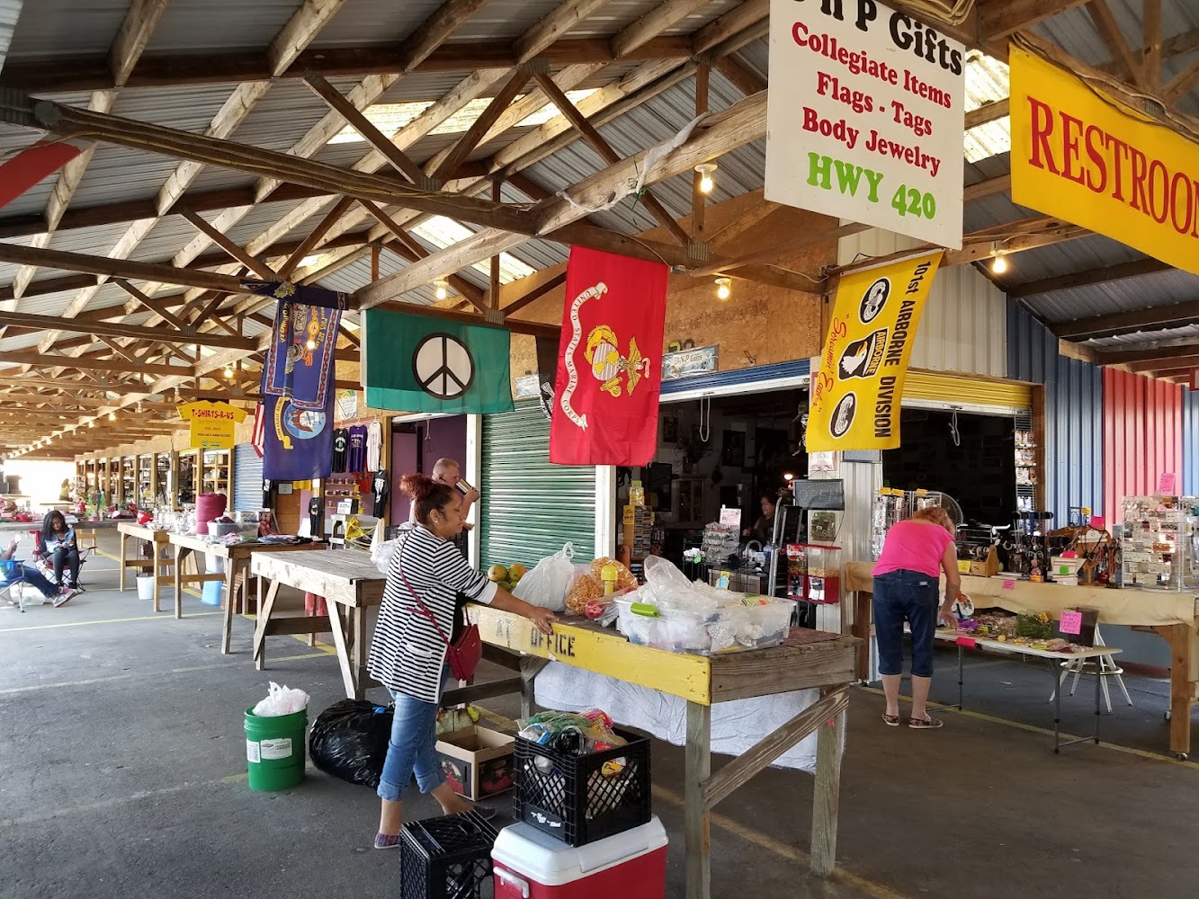 Smiley's Flea Market