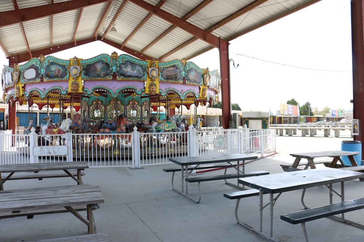 Smiley's Flea Market