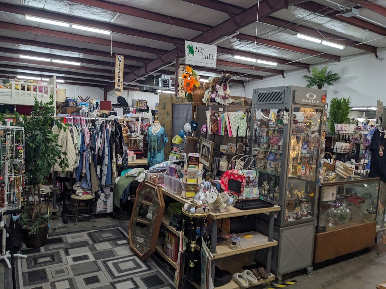 Trinity Street Flea Market