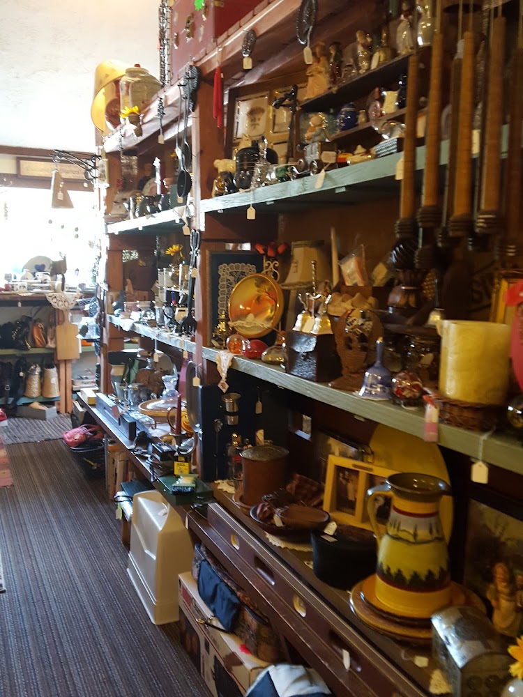 Kev's Barn Yard Flea Market